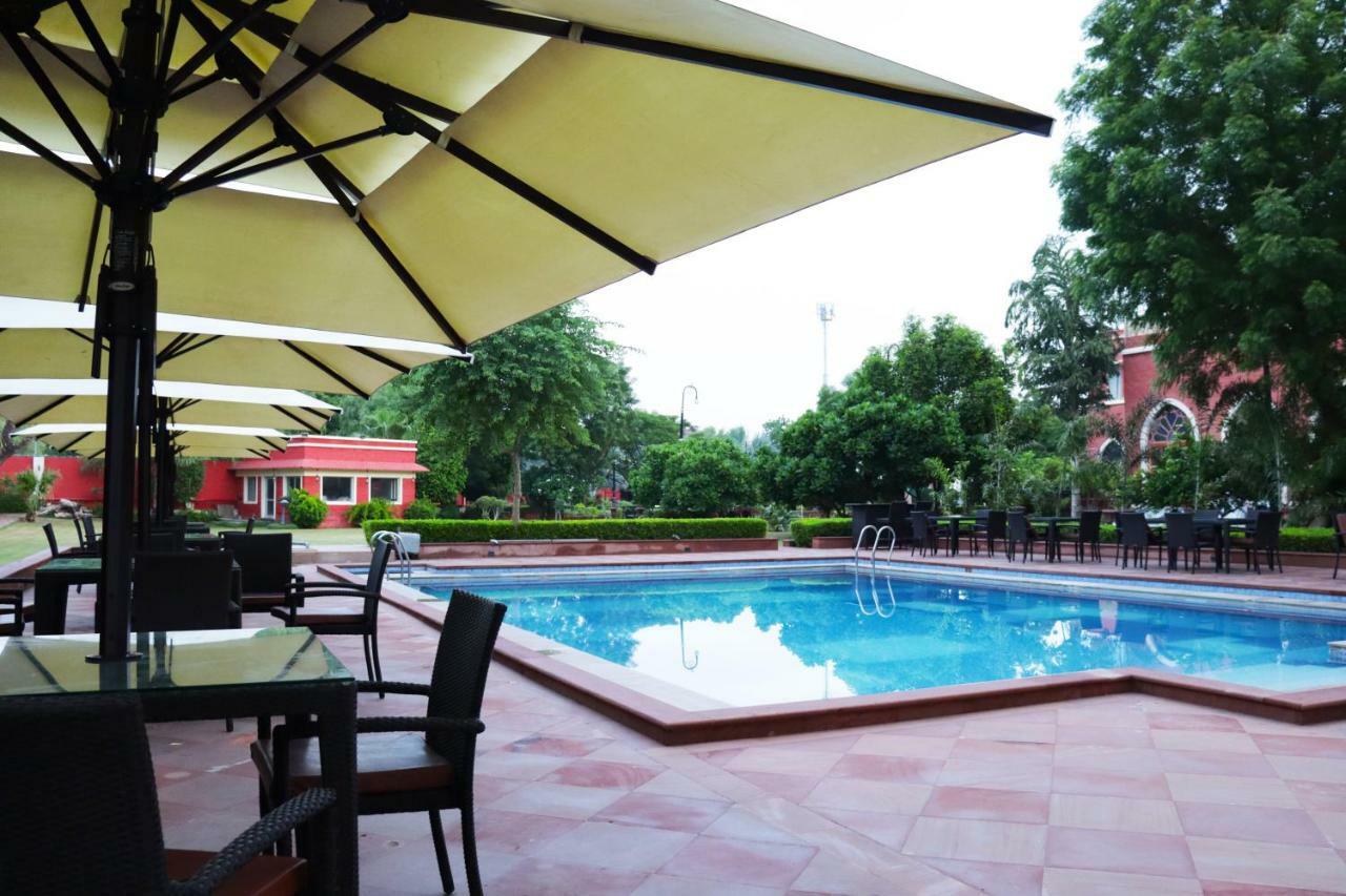 Hotel Maharaja Ganga Mahal Bikaner Esterno foto