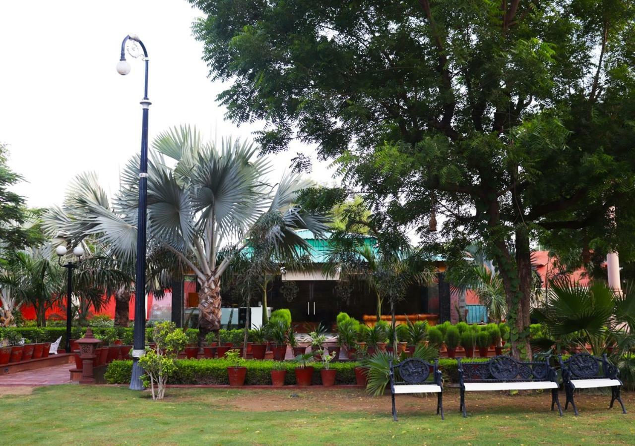 Hotel Maharaja Ganga Mahal Bikaner Esterno foto